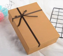 Load image into Gallery viewer, EMS 50PCS Modern High grade Kraft Paper Box DIY Wedding Favor Gift Box rectangle Cake Box Candy gift box Packaging With Ribbon